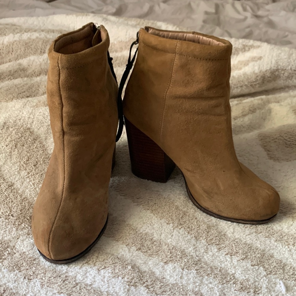 Jeffrey Campbell nude booties